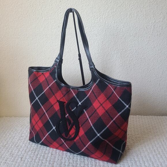 Victoria's Secret Stylish Red and Black Plaid Tote Bag - Picture 1 of 5